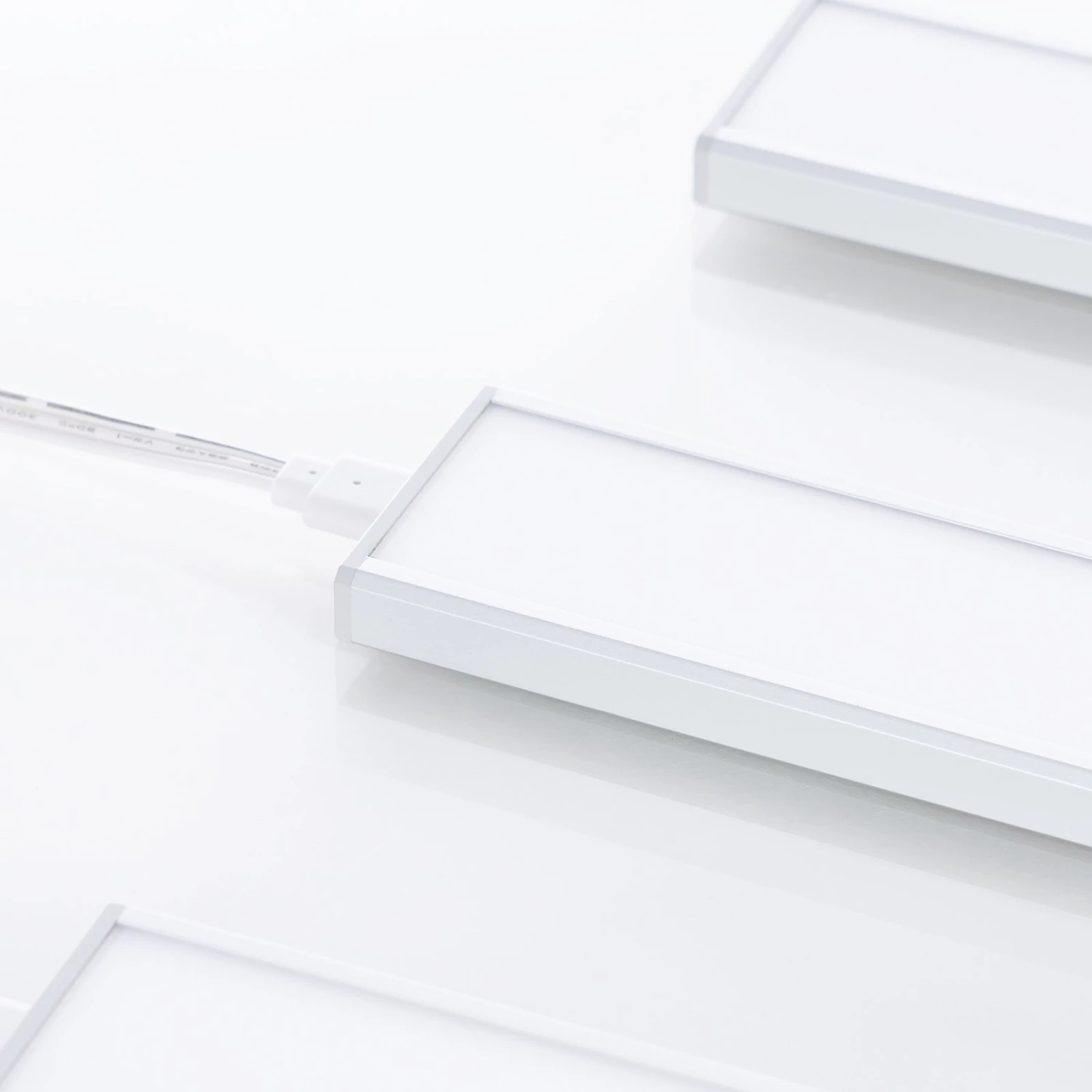 Prios Ashtonis Lampe Sous Meuble LED, X3, 20 cm 8 Prios Ashtonis Lampe Sous Meuble LED, X3, 20 cm – Image 6