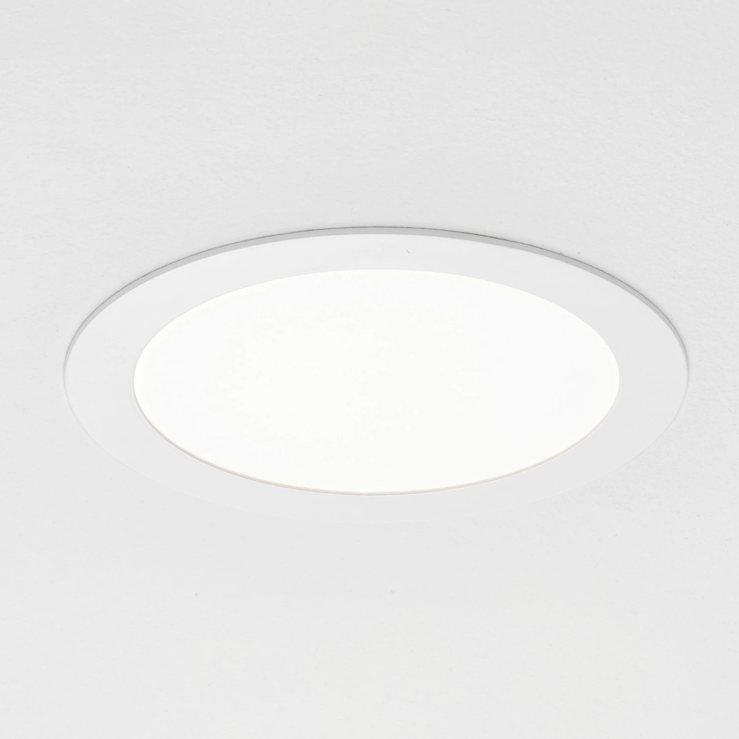 EGLO Connect Fueva-C Luminaire LED Blanc 22,5 cm 4 EGLO Connect Fueva-C Luminaire LED Blanc 22,5 cm – Image 2