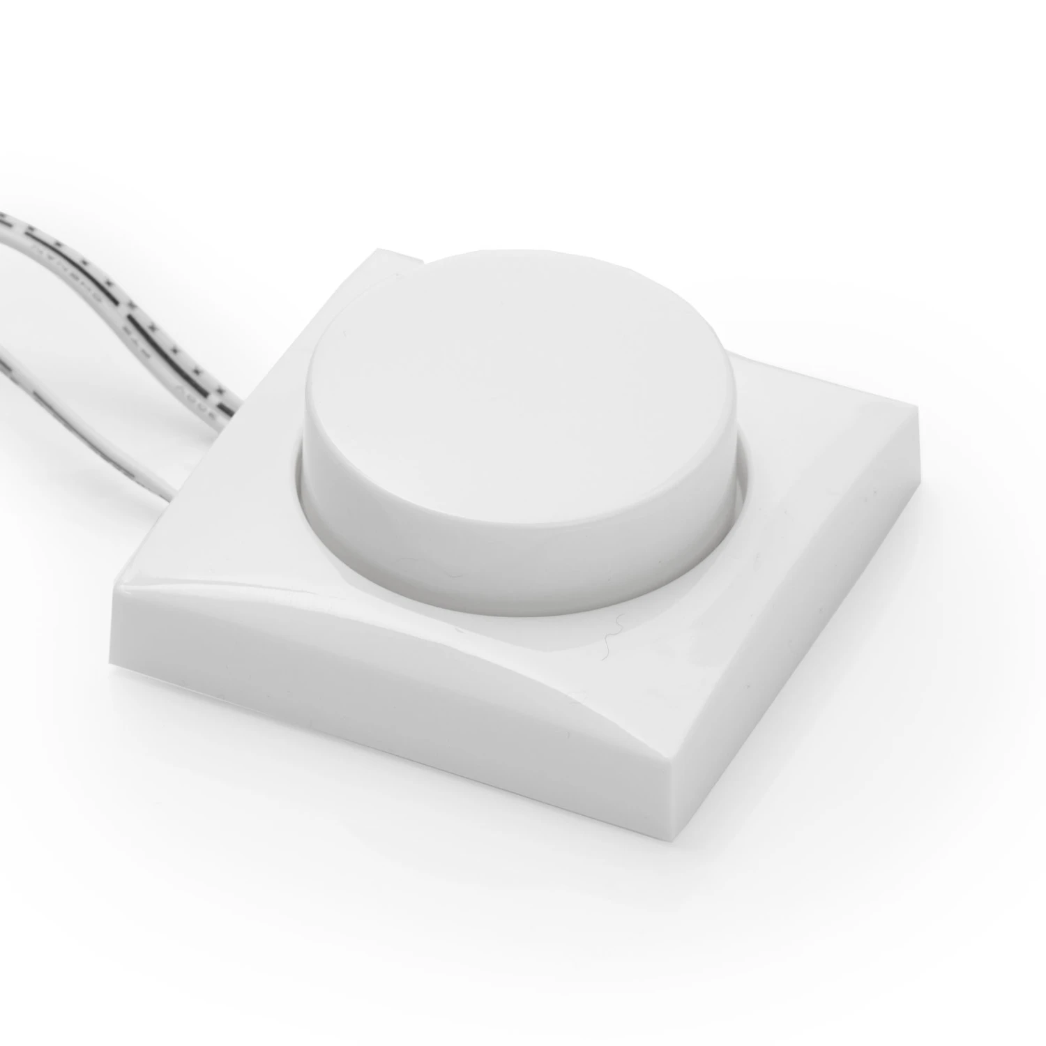 Lindby Antony Lampe Sous Meuble LED, X3 Argentée 7 Lindby Antony Lampe Sous Meuble LED, X3 Argentée – Image 5